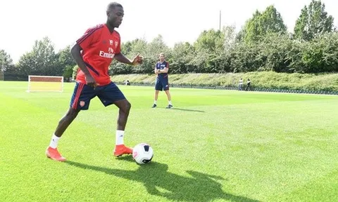 Vừa ra mắt, tân binh 80 triệu euro của Arsenal đã xỏ ngay giày ra sân