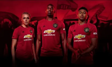 Xếp hạng 10 bộ đồ thi đấu đẹp nhất của M.U trong kỷ nguyên Premier League