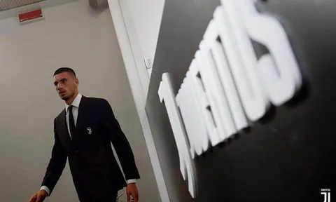Merih Demiral: Câu chuyện rơi nước mắt về số áo 'ít đụng hàng' tại Juve