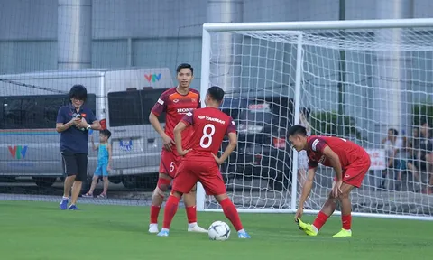Điểm tên 5 "thương binh" của ĐT Việt Nam trong buổi tập đầu tiên
