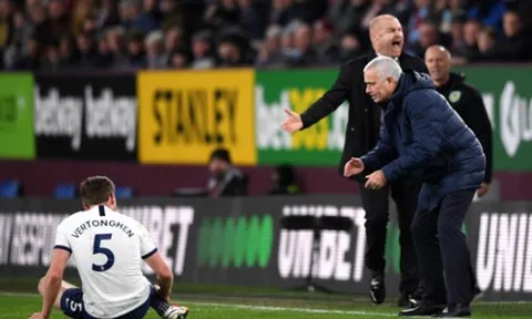 Hòa bạc nhược, fan Tottenham điên tiết: "Kinh khủng, tống khứ 2 gã nghèo nàn đó"