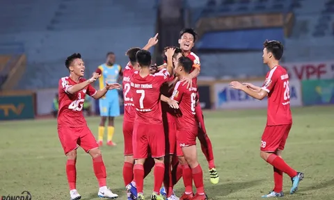 Trọng Đại ghi điểm giúp Viettel có chiến thắng trước Sanna Khánh Hòa