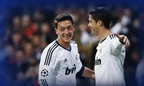 7 ngôi sao hưởng lợi từ "bộ óc thiên tài" của Ozil: Ronaldo số 1, bom xịt thế kỷ M.U góp mặt