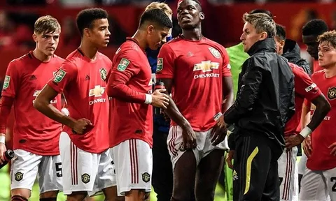 10 thống kê kinh hoàng sau trận Man Utd - Rochdale