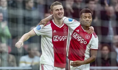 'Tốt nhất là De Ligt nên ở lại Ajax'