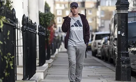 Mourinho xuất hiện tại London, tiều tụy không nhận ra