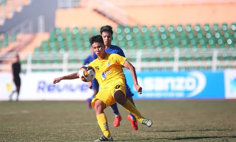 Thắng tưng bừng Khánh Hòa, U15 SHB Đà Nẵng vào bán kết