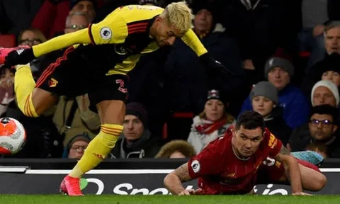 Thua tan nát, fan Liverpool nổi khùng: "Bán ngay 2 gã ăn hại đó"
