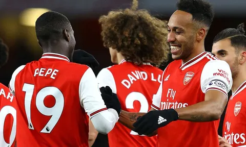 "Arsenal mà làm thế với cậu ấy, đó sẽ là nỗi xấu hổ cho họ và các fan"