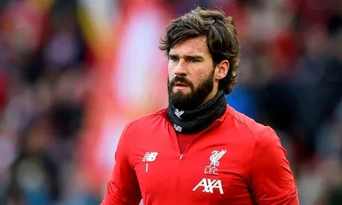 Lấy 2 ví dụ, Alisson khẳng định điểm mạnh của Liverpool