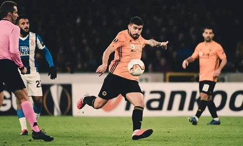 'Mục tiêu bom tấn của Man Utd' ghi bàn thắng đẹp nhất năm 2020?