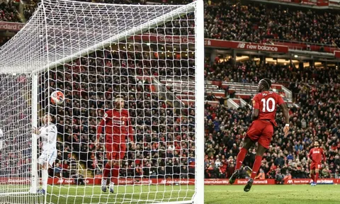 Liverpool san bằng kỷ lục vô tiền khoáng hậu của Man City