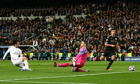 '1 loạt sai lầm khiến Man City trả giá'