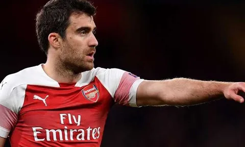 Sokratis rời Emirates, Arsenal vui 1 Partey vui 10