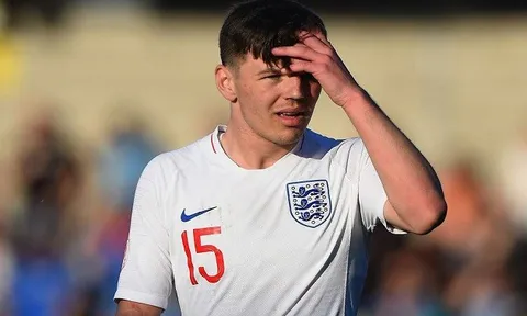 Báo Anh: Dortmund muốn tái lập ‘’kỳ tích Sancho’’ với em họ Gerrard