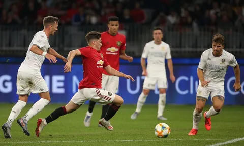 "Khó thở" vì "thần tượng mới" ở Man Utd, Ferdinand nói 1 lời duy nhất