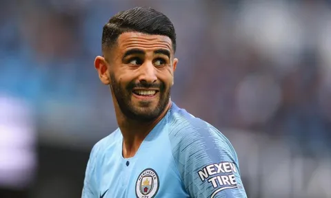 "Cresswell bị cầu thủ Man City đó hủy diệt"