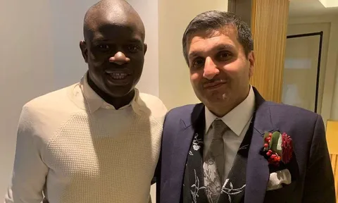 N'Golo Kante tiếp tục chứng minh mình là cầu thủ thân thiện nhất thế giới