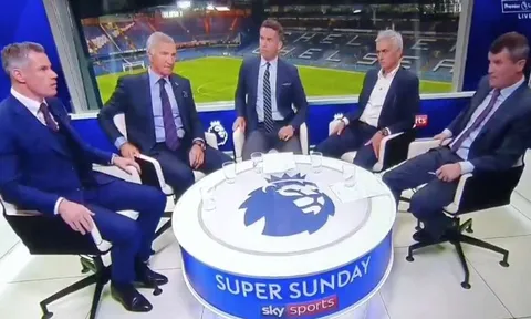 Roy Keane 'chỉnh' Carragher: 'Liverpool chỉ từng suýt vô địch, chưa vô địch'