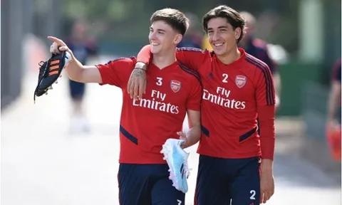 Chia tay Bellerin, Arsenal chỉ đích danh đội phó mới