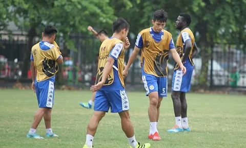 Hà Nội FC miệt mài tập luyện, quyết tâm đánh bại Ceres Negros