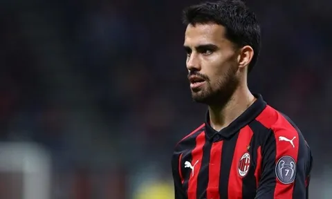 AC Milan đã ra giá bán cựu sao Liverpool
