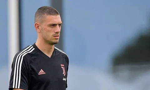 AC Milan gặp khó trong việc mua 'người thừa' của Juventus