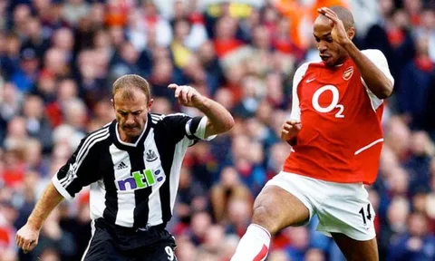 'Anh ấy có cùng đẳng cấp với Shearer và Henry'