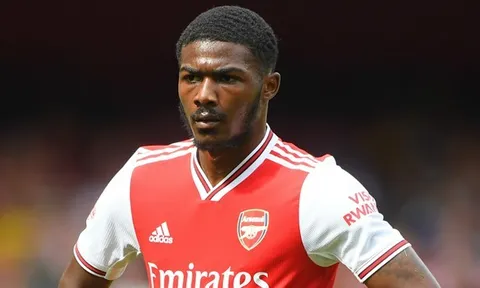 Thái độ hời hợt, 'viên kim cương' của Arsenal bị Arteta ra tối hậu thư