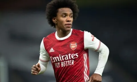 Alan Smith chỉ thẳng ngôi sao gia nhập Arsenal chỉ vì tiền