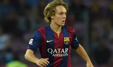 "Cựu thần đồng" của Barcelona làm đồng đội của Văn Hậu
