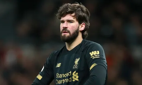 Alisson lên tiếng khen ngợi một cầu thủ của Arsenal