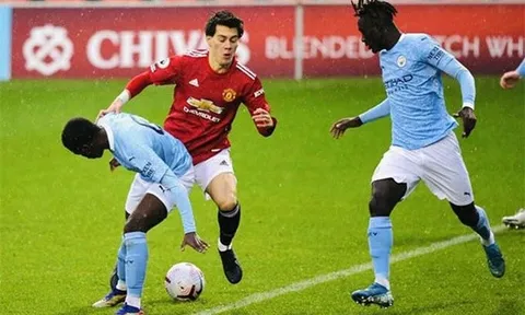 'Ngọc quý' Man Utd chỉ thẳng 4 ngôi sao thân thiết nhất ở đội một