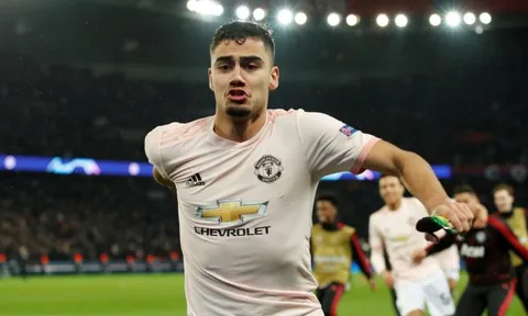 Fan Man Utd: "Có đến Watford, cậu ấy cũng phải dự bị"