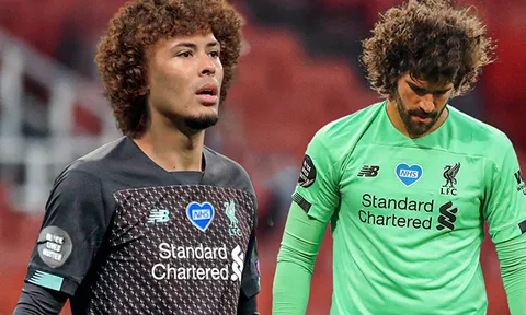 Cười té ghế với loạt ảnh chế Vòng 36 Premier League