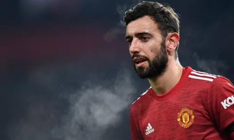 Anh em nhà Neville đã đúng, Bruno Fernandes sẽ không đưa Man Utd đến chức vô địch EPL