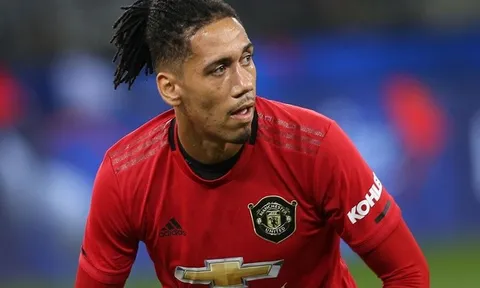 Hành động lạ lẫm, 'tàn dư' của Sir Alex hết cửa trở lại Man Utd?