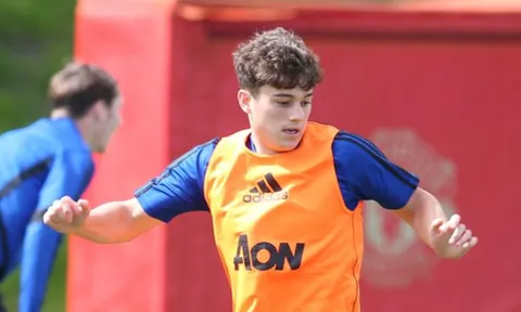Tập buổi đầu ở Man Utd, Daniel James khiến tất cả trầm trồ