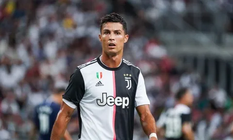 Zidane và cơn đau đầu mang tên nỗi nhớ Ronaldo