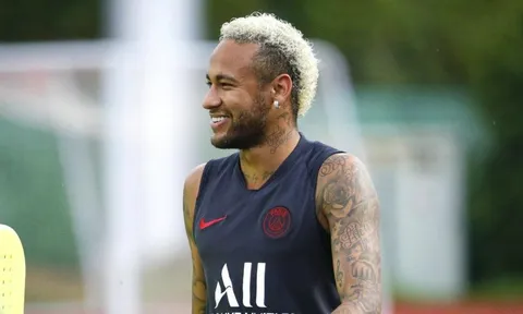 Real đang cố chấp điều gì ở Neymar?