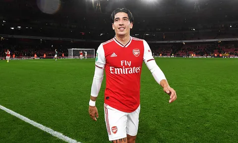Arsenal bán đội phó, 4 ông lớn vào cuộc