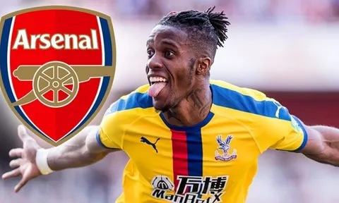 Arsenal muốn có Zaha lại tiện tay đẩy đi "kẻ thừa": Không được đâu, sói ạ!