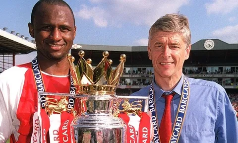 CHOÁNG! Arsenal làm điều 'điên rồ' trên Twitter khiến CĐV hoang mang