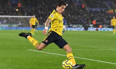 Arsenal chào hàng, PSG muốn thâu tóm "cơn lốc cánh phải"