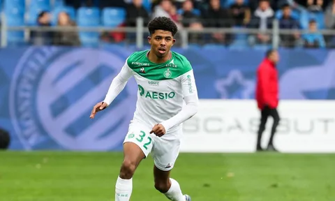 Arsenal chuẩn bị thâu tóm luôn đồng đội của William Saliba