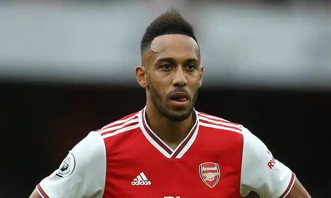CĐV Arsenal: "Một tiền đạo toàn diện; Bán Aubameyang rồi chiêu mộ cậu ấy"