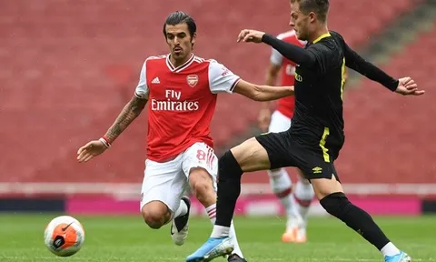 Chuẩn bị 'chiến' Man City, Arsenal thua sốc đại diện Championship