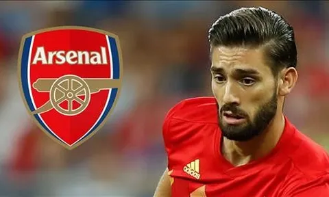 SỐC: Bị CLB kỷ luật, 'mơ ước' Arsenal uất ức đăng đàn mắng đồng đội