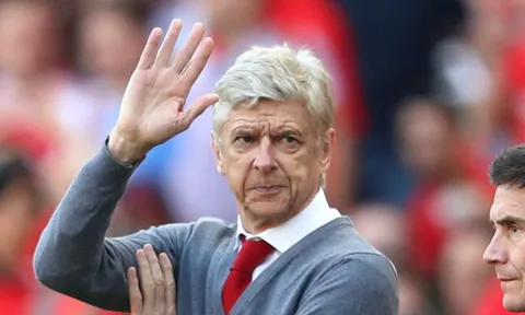 "Arsenal nên dựng tượng Arsene Wenger"