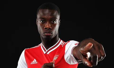 Arsenal nổ bom tấn 80 triệu, Zaha có hành động "đắng lòng"